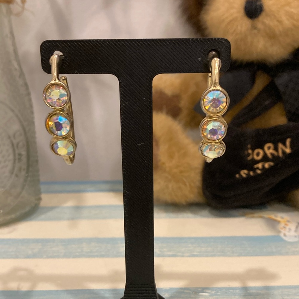 Y2K Goldtone Iridescent Stone Dangle Earrings 👙